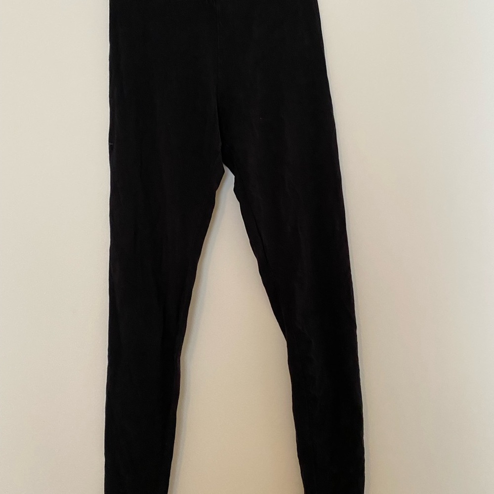 Black leggings